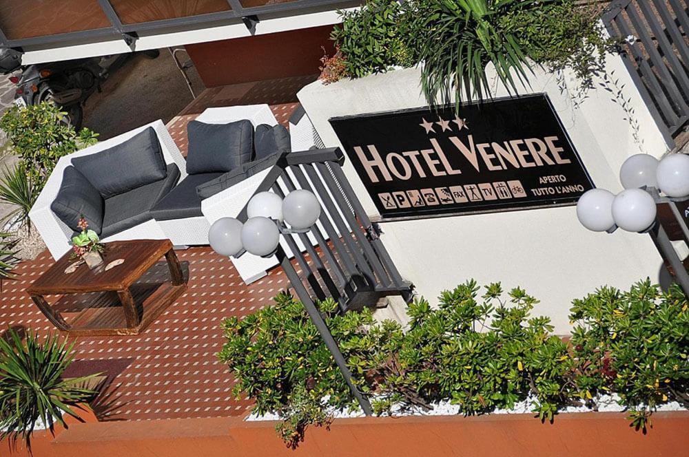 Hotel Venere Rimini Kültér fotó