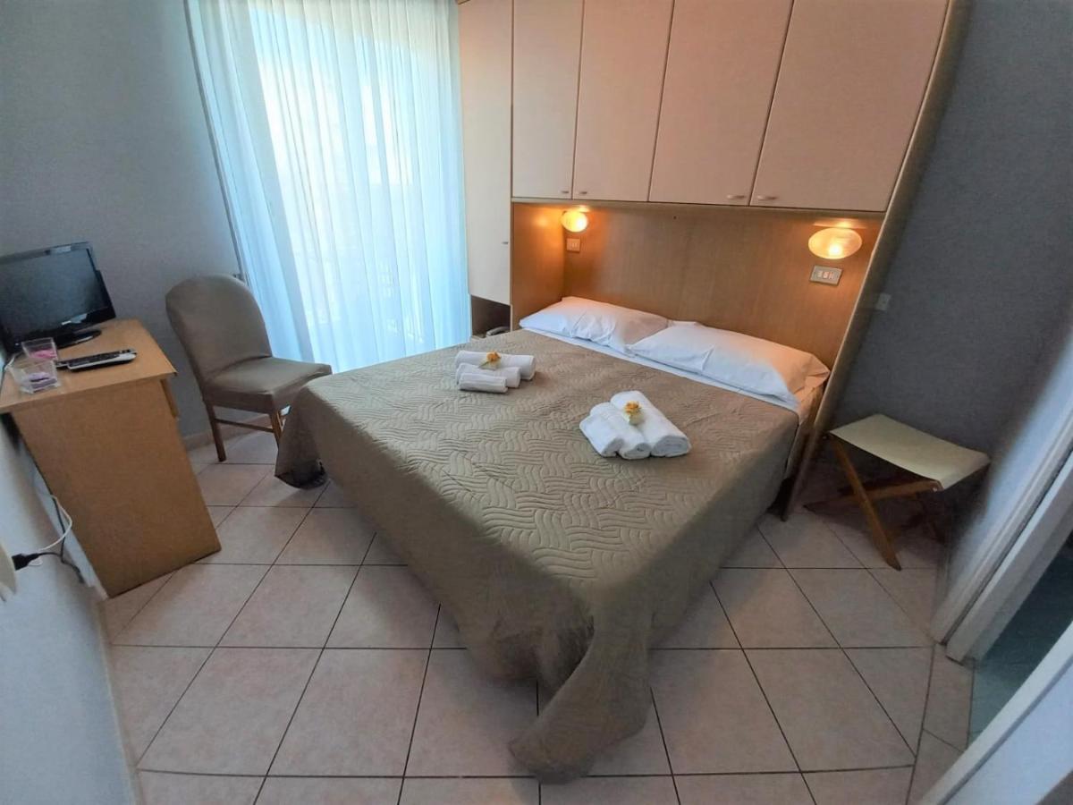 Hotel Venere Rimini Kültér fotó