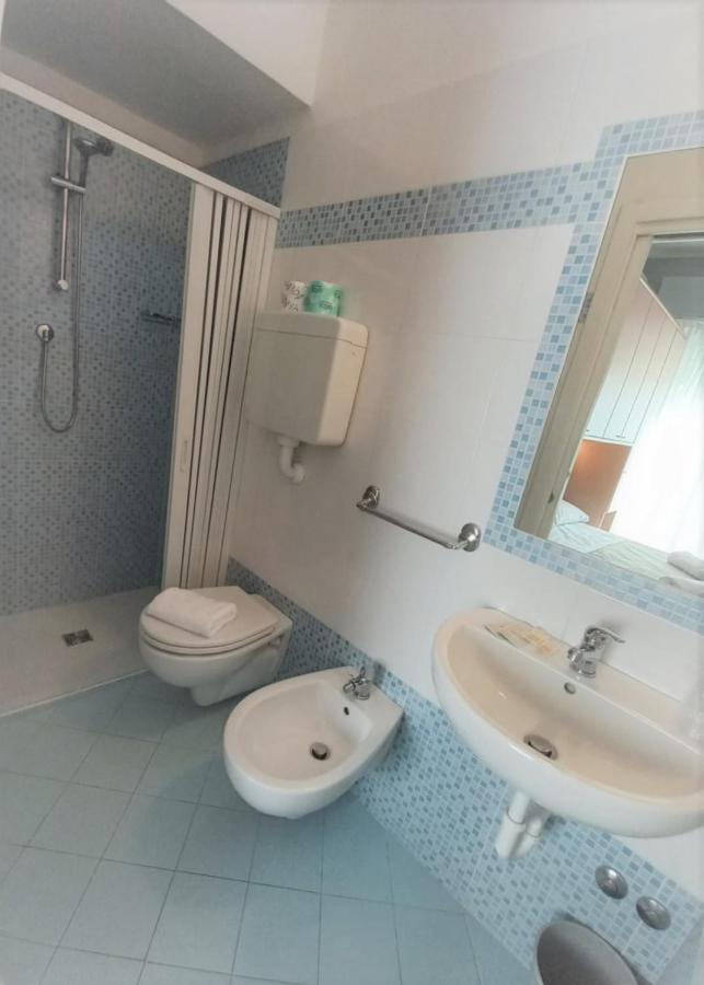 Hotel Venere Rimini Kültér fotó