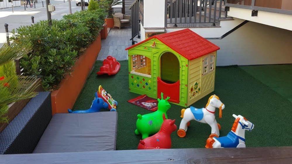 Hotel Venere Rimini Kültér fotó