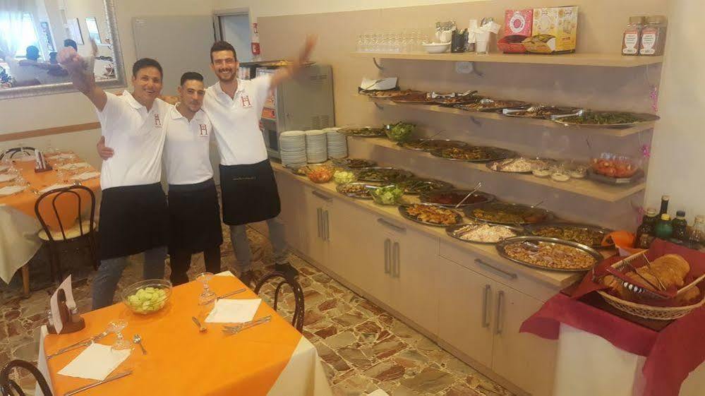 Hotel Venere Rimini Kültér fotó