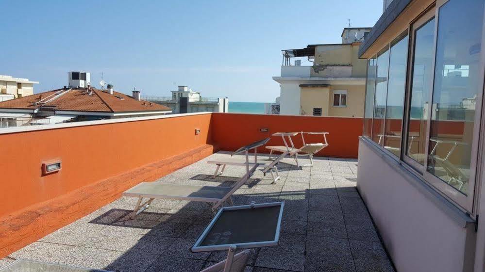 Hotel Venere Rimini Kültér fotó