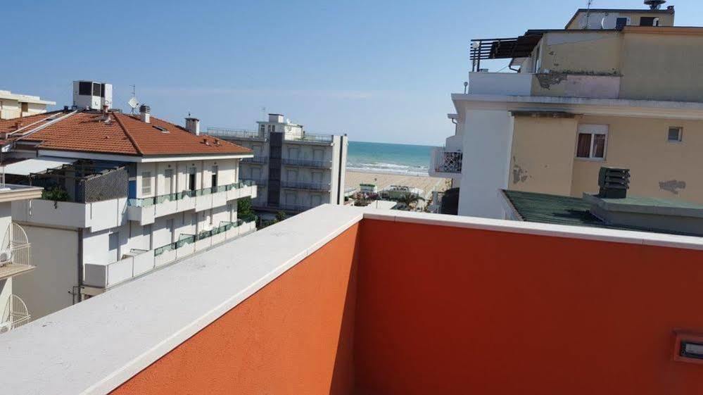 Hotel Venere Rimini Kültér fotó