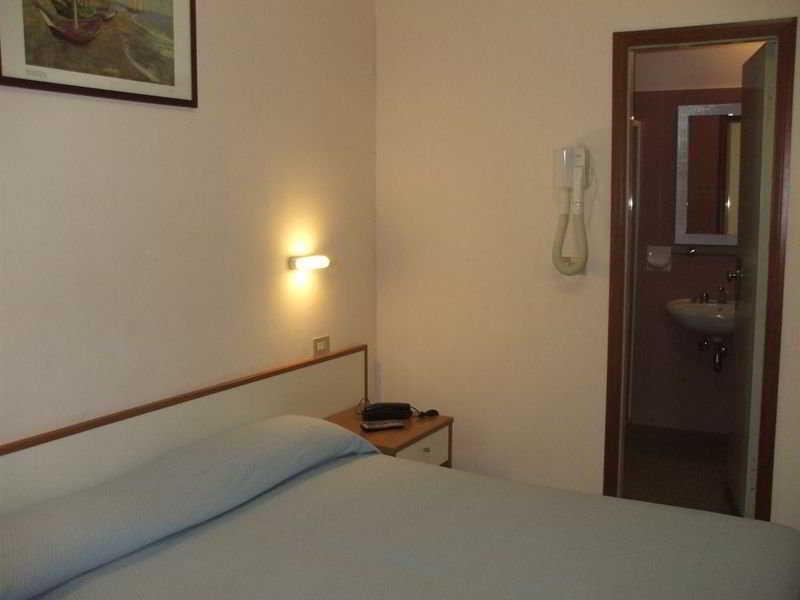 Hotel Venere Rimini Kültér fotó